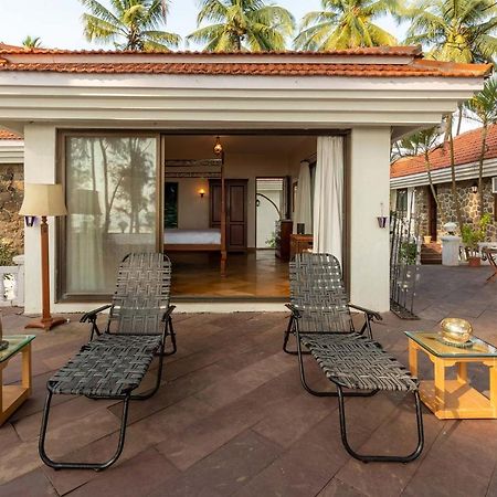Casa Del Mer By Stayvista - Nearby Beach With, Sea-View Rooms & Coconut Farm Alibag Exterior photo