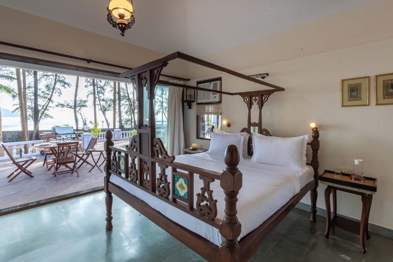 Casa Del Mer By Stayvista - Nearby Beach With, Sea-View Rooms & Coconut Farm Alibag Exterior photo