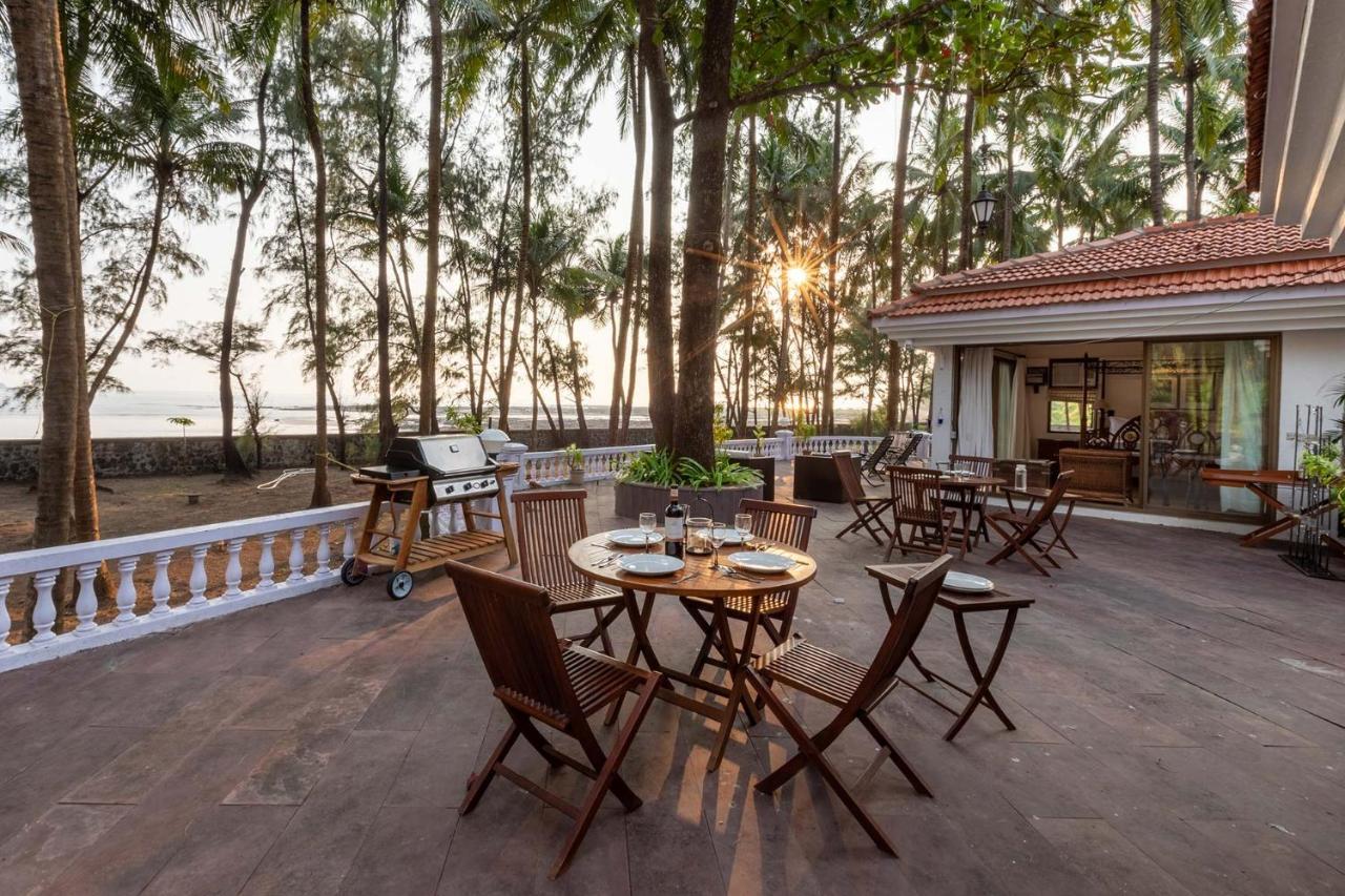 Casa Del Mer By Stayvista - Nearby Beach With, Sea-View Rooms & Coconut Farm Alibag Exterior photo