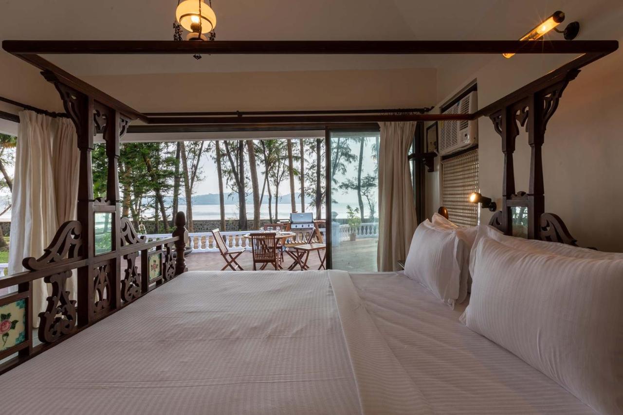 Casa Del Mer By Stayvista - Nearby Beach With, Sea-View Rooms & Coconut Farm Alibag Exterior photo