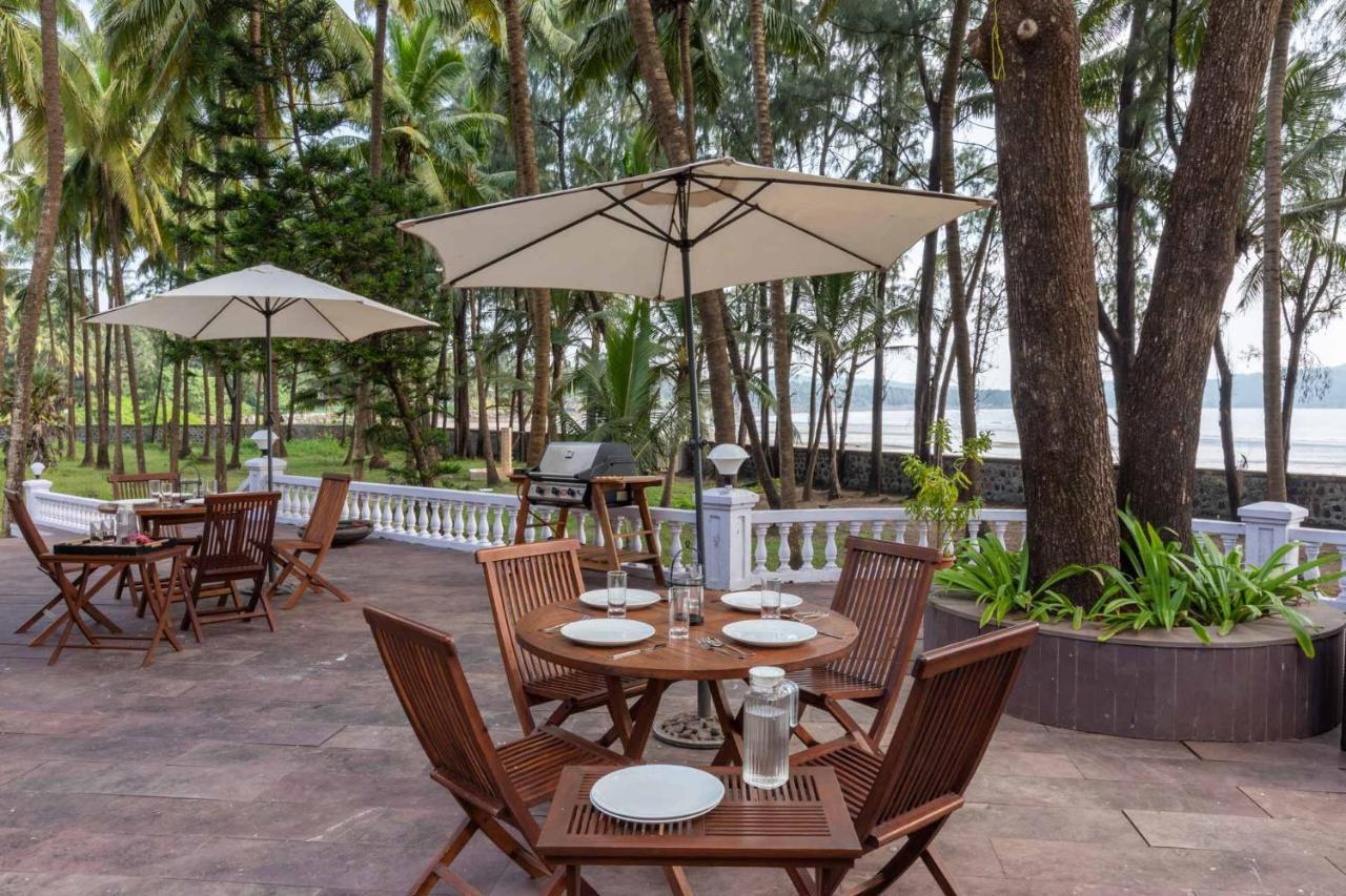 Casa Del Mer By Stayvista - Nearby Beach With, Sea-View Rooms & Coconut Farm Alibag Exterior photo